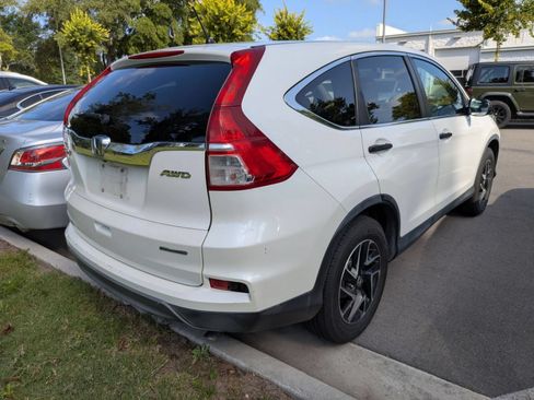 Used 2016 Honda CR-V SE image 2