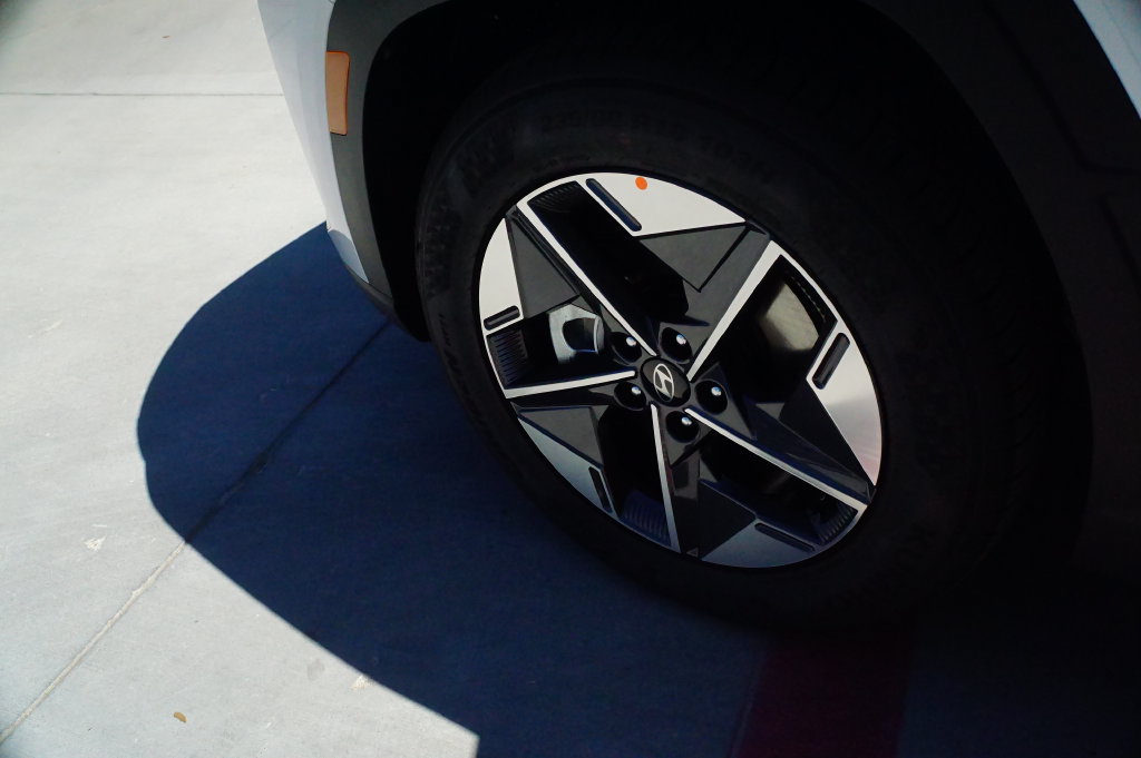 New 2026 Hyundai Tucson SEL FWD image 8