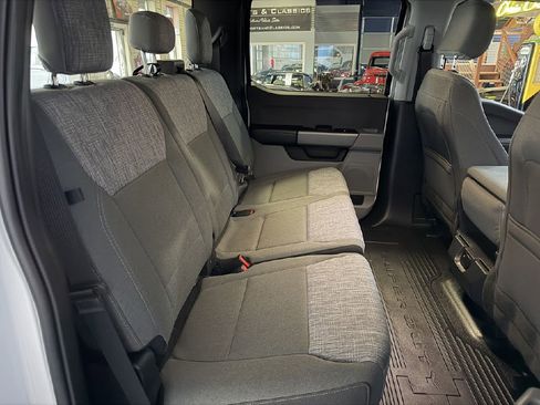 Used 2023 Ford F250 XLT w/ FX4 Off-Road Package image 15