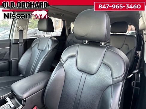 Used 2023 Kia Sorento SX AWD/4WD image 11