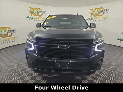 Certified 2024 Chevrolet Suburban RST w/ Luxury Package AWD/4WD image 2