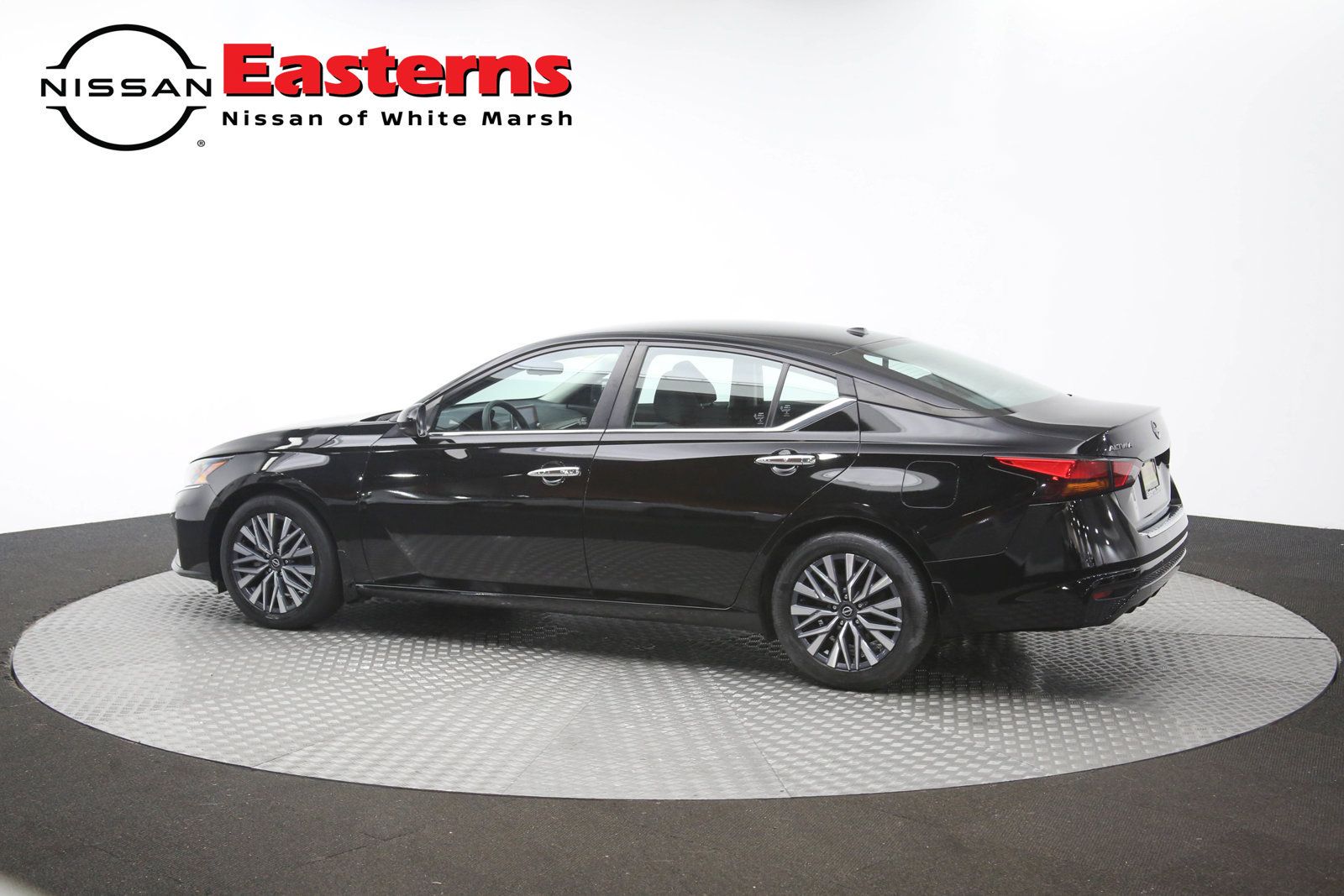 Used 2023 Nissan Altima 2.5 SV FWD image 61