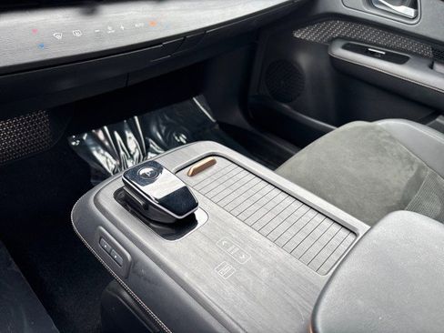 Used 2023 Nissan Ariya FWD image 23