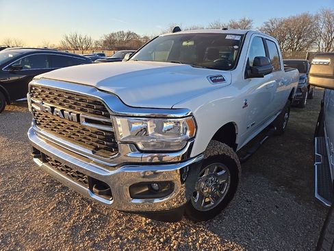 Used 2022 RAM 2500 Big Horn w/ Cold Weather Group image 1