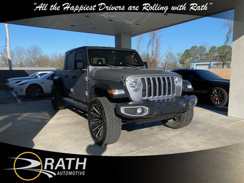 Used 2020 Jeep Gladiator Sport w/ Quick Order Package 24S image 4