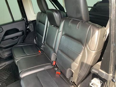 Certified 2020 Jeep Wrangler Unlimited Sahara image 43