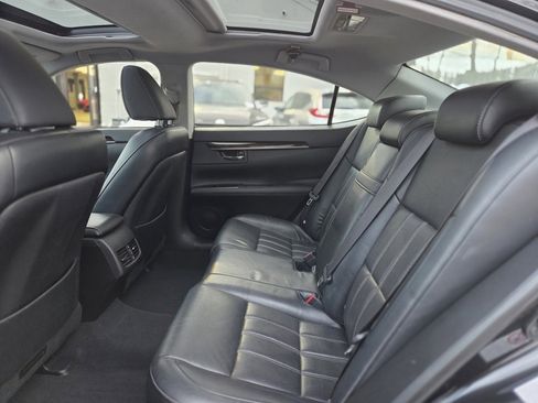 Used 2017 Lexus ES 350 w/ Luxury Package image 20