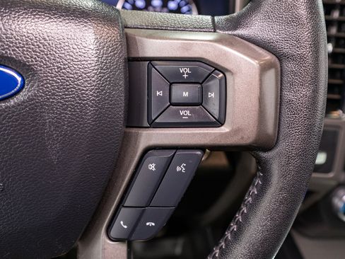 Used 2019 Ford Expedition Max XLT w/ Equipment Group 202A RWD image 24