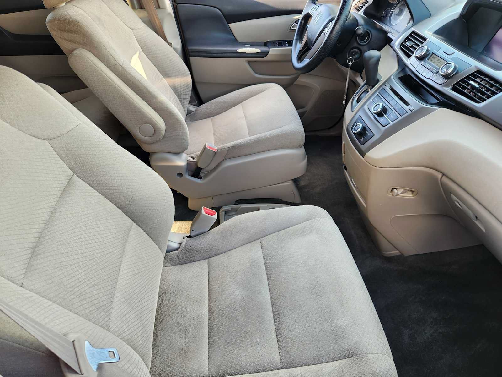 Used 2015 Honda Odyssey LX image 13
