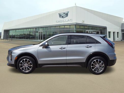 Certified 2025 Cadillac XT4 Sport FWD image 3