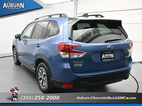 Used 2024 Subaru Forester Premium AWD/4WD image 16
