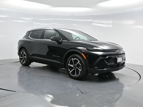 Used 2026 Chevrolet Equinox EV LT image 25