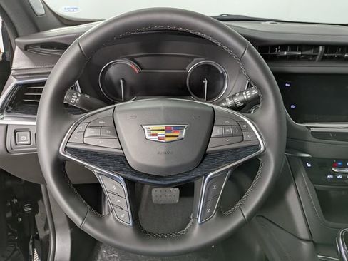 New 2026 Cadillac XT5 Premium Luxury w/ LPO, Floor Liner Package AWD/4WD image 20