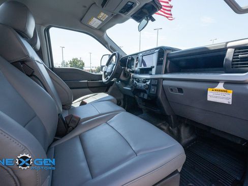 Used 2024 Ford F550 2WD Regular Cab Super Duty image 27