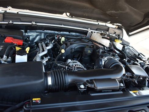 Used 2024 Jeep Gladiator Mojave image 38