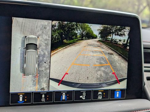 Used 2023 Chevrolet Tahoe RST w/ Luxury Package image 27