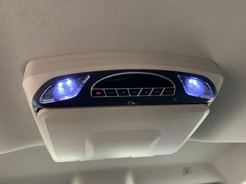 Used 2019 RAM 1500 Big Horn RWD image 32