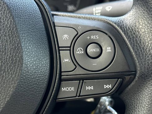 Certified 2023 Toyota Corolla LE image 29