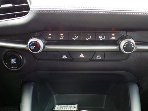 Used 2022 MAZDA MAZDA3 Sedan FWD image 15