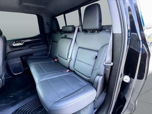 Used 2024 Chevrolet Silverado 1500 LT Trail Boss w/ LT Trail Boss Premium Package AWD/4WD image 21