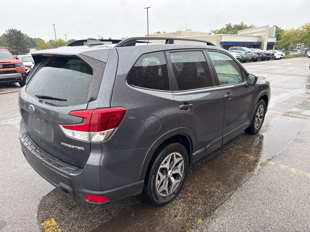 Used 2021 Subaru Forester Premium w/ Popular Package #1 AWD/4WD image 3
