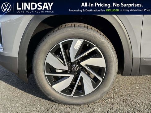 New 2026 Volkswagen Atlas SEL AWD/4WD image 8