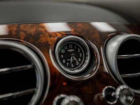 Used 2015 Bentley Flying Spur V8 AWD/4WD image 25