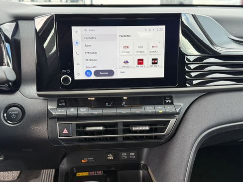 Used 2025 Toyota Camry LE image 18