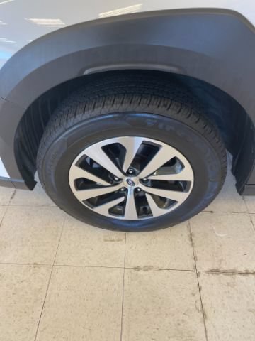 Used 2023 Subaru Outback Premium AWD/4WD image 24