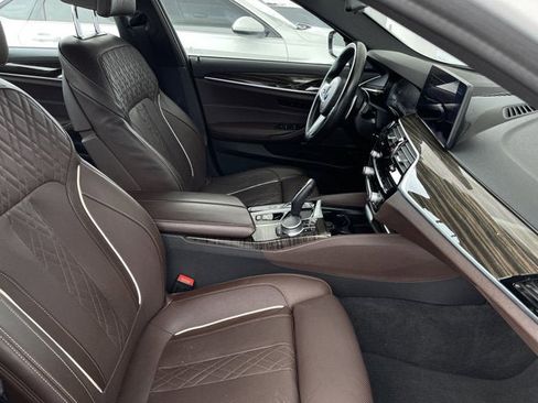 Used 2021 BMW 540i image 24