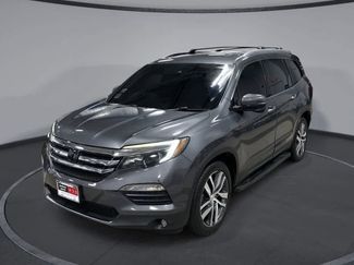Used 2018 Honda Pilot Touring video 1