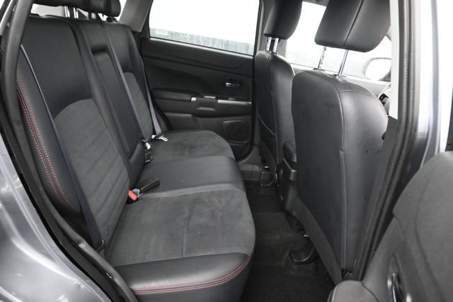 Used 2025 Mitsubishi Outlander Sport AWD image 7