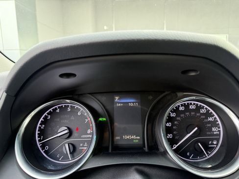 Used 2019 Toyota Camry SE image 15