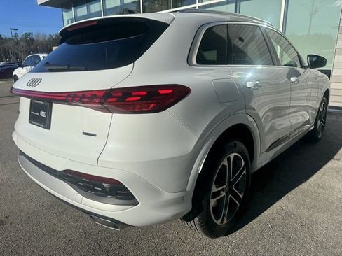 Certified 2025 Audi Q5 Premium image 5