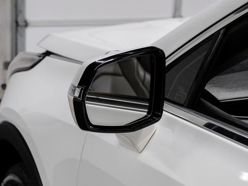 Used 2021 Cadillac XT4 Premium Luxury FWD image 47