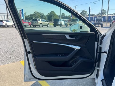 Used 2023 Audi A6 2.0T Premium image 7