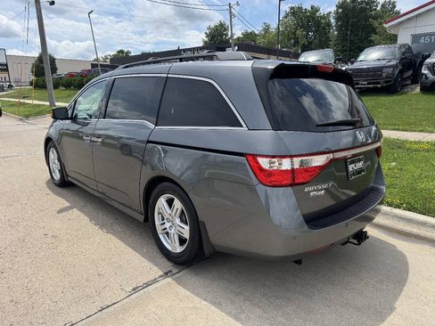 Used 2011 Honda Odyssey Touring image 3