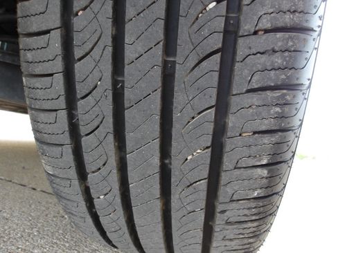 Used 2018 Kia Niro EX w/ EX Touring Graphite Edition FWD image 32