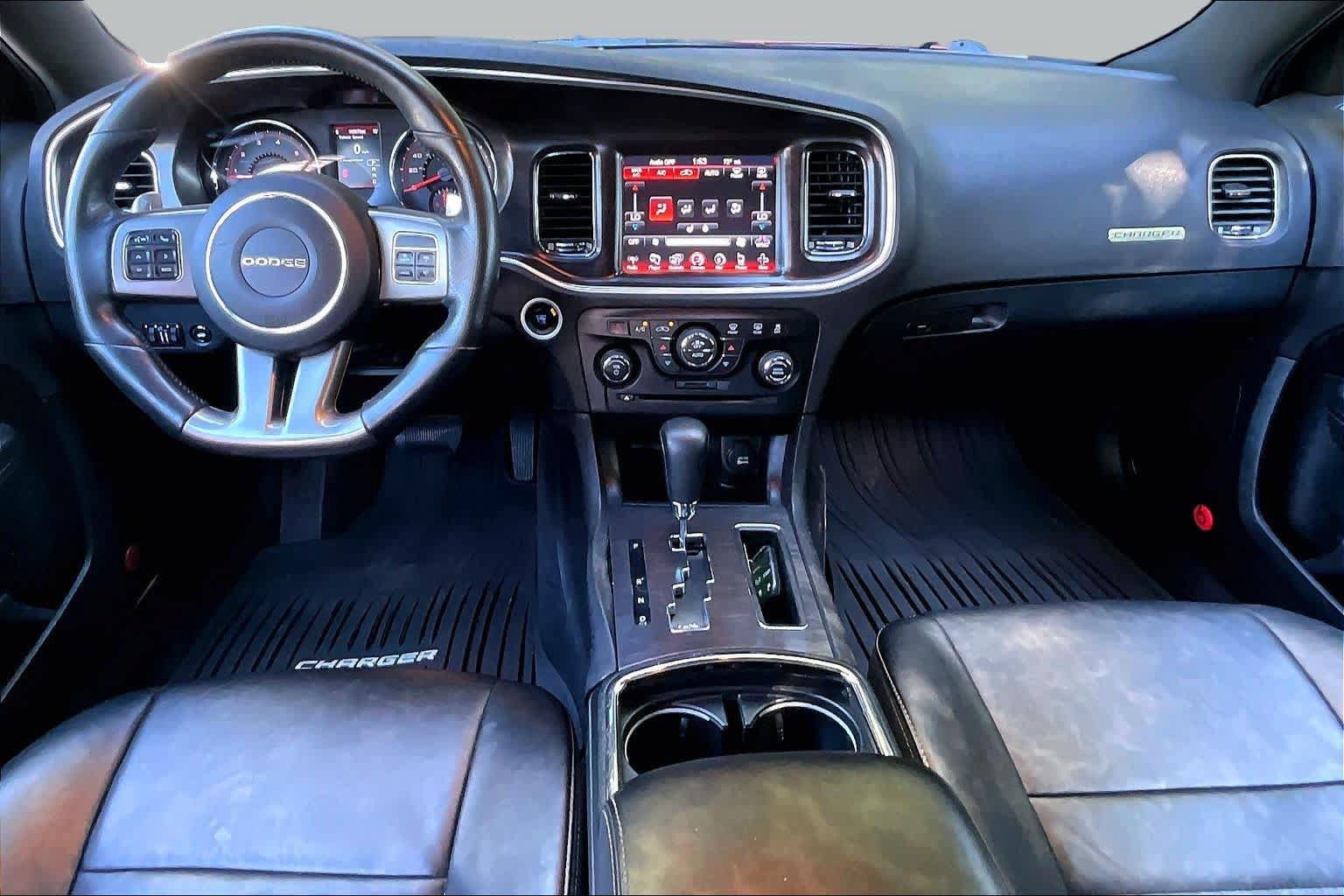 Used 2014 Dodge Charger R/T RWD image 16