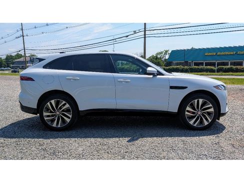 Used 2021 Jaguar F-PACE S image 8