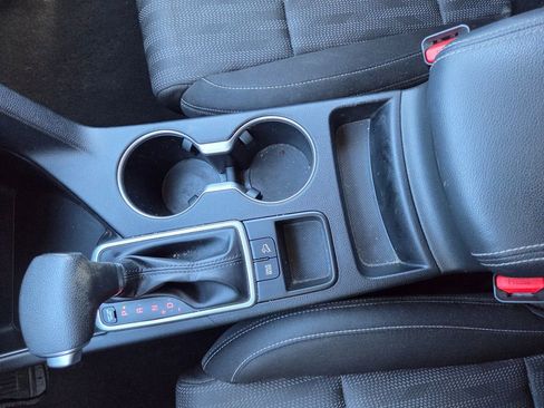 Used 2020 Kia Sportage LX image 22