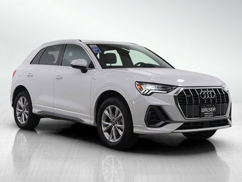 Used 2025 Audi Q3 2.0T Premium image 8