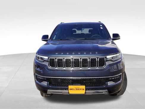 Used 2023 Jeep Wagoneer Series III w/ Preferred Equipment Group image 13