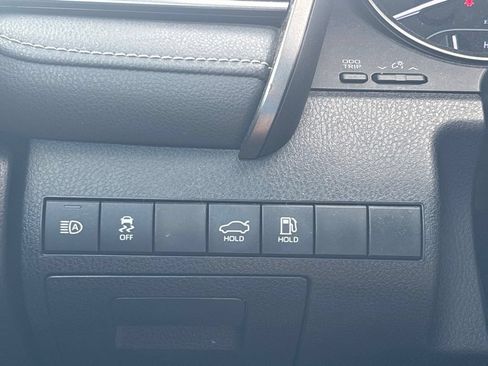 Used 2022 Toyota Camry SE FWD image 24