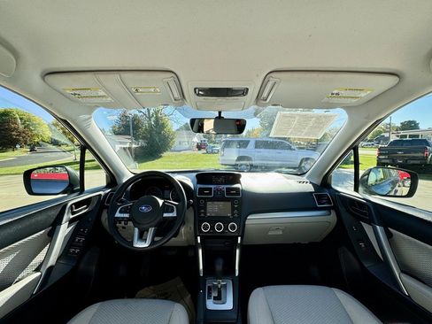 Used 2018 Subaru Forester 2.5i w/ Alloy Wheel Package image 14