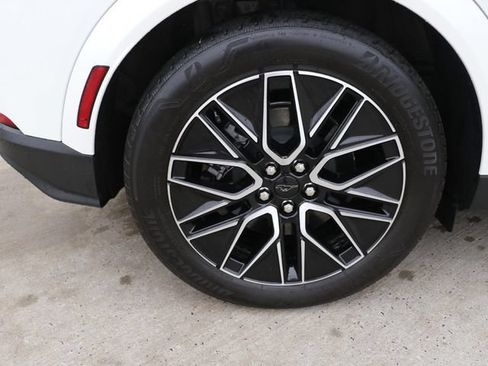 Used 2025 Ford Mustang Mach-E Premium AWD/4WD image 8