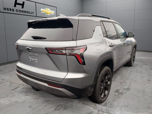 New 2026 Chevrolet Equinox LT w/ Convenience Package II AWD/4WD image 10