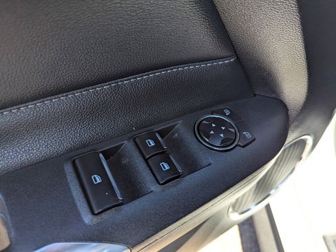 Used 2021 Ford Mustang Premium image 28