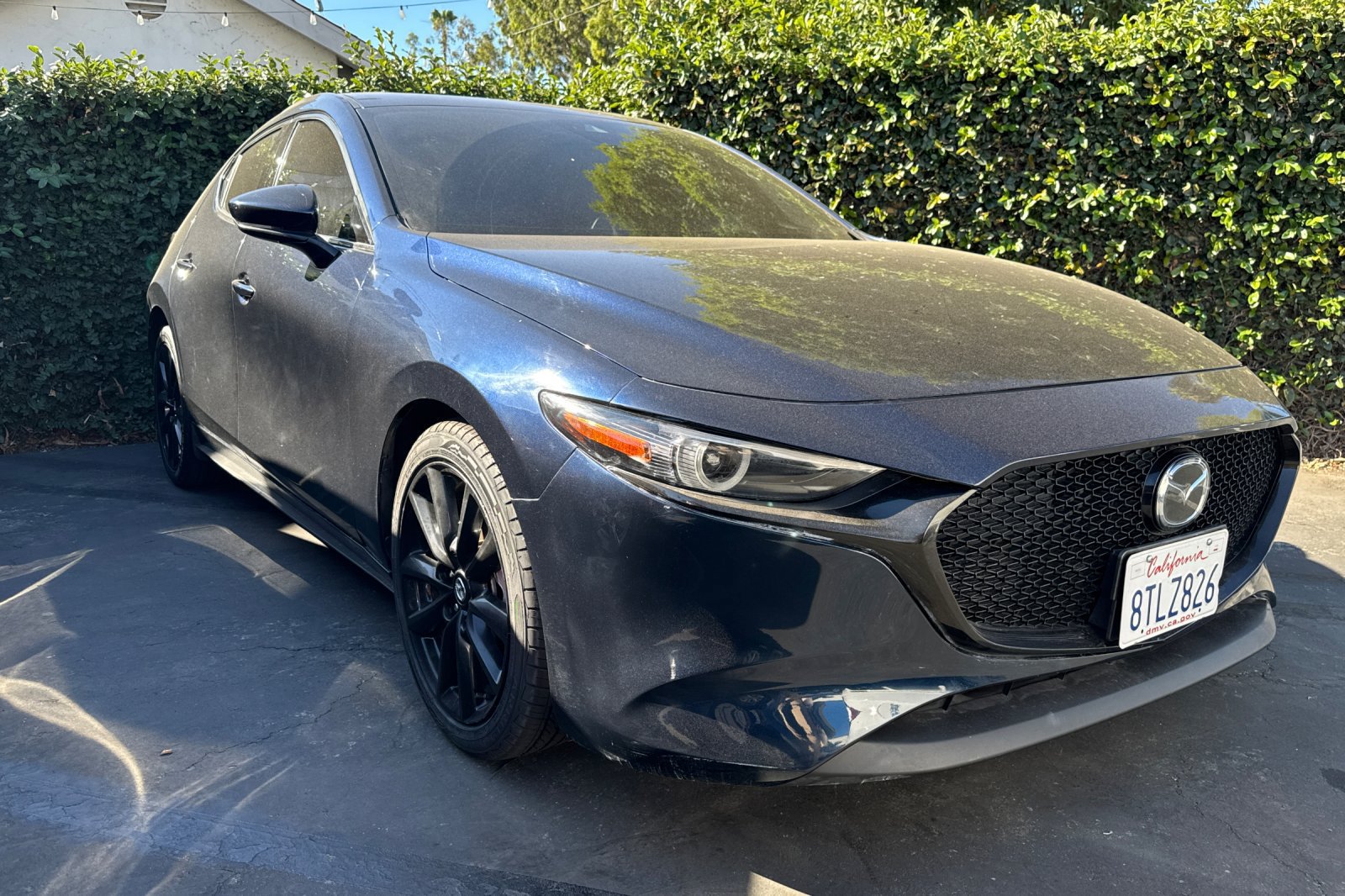 Used 2020 MAZDA MAZDA3 Hatchback w/ Premium Package FWD image 2