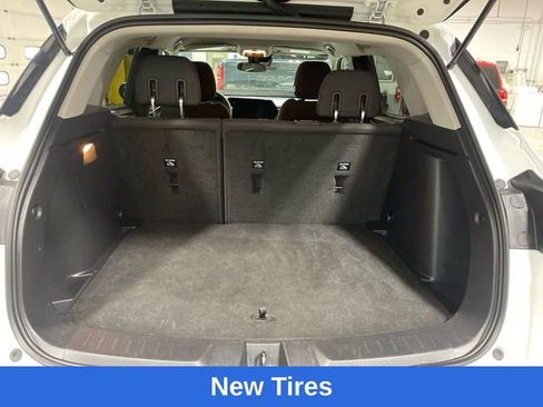 Used 2025 Chevrolet TrailBlazer LT AWD/4WD image 22